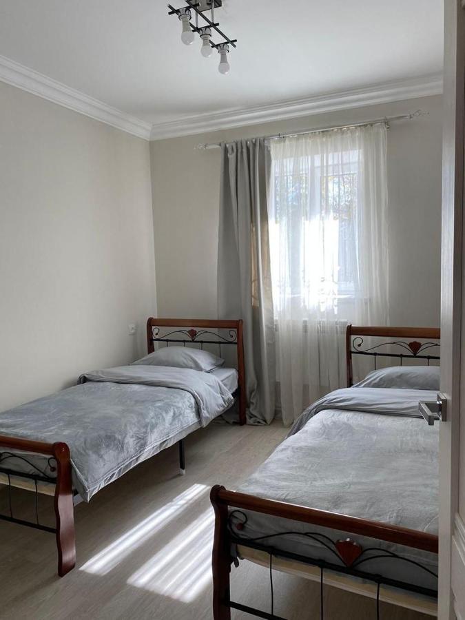 Lidiani Guest House ギュムリ エクステリア 写真