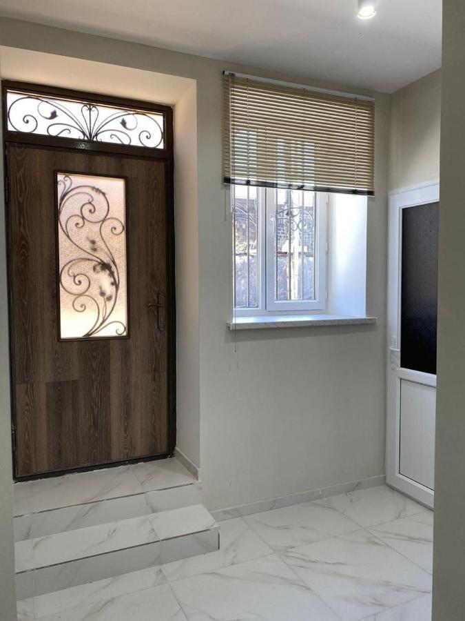 Lidiani Guest House ギュムリ エクステリア 写真